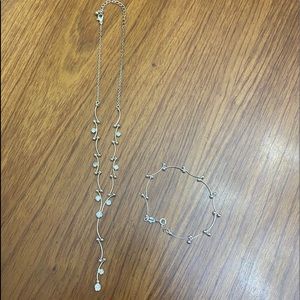 Silver necklace and bracelet